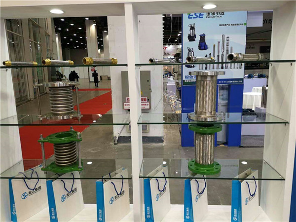 上海K16S-100補(bǔ)償器，介質(zhì)液壓油