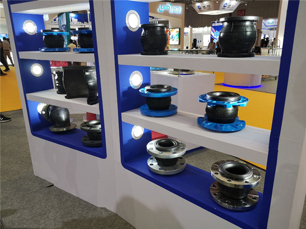 煙臺(tái)耐油橡膠接頭,口徑DN80/DN65/DN50